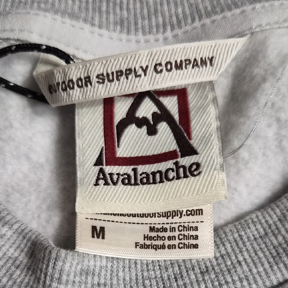 Avalanche Men's Light Gray Crewneck Sweater